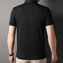 Laden Sie das Bild in den Galerie-Viewer, Atmungsaktives T-Shirt mit Streifendruck