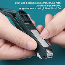 Laden Sie das Bild in den Galerie-Viewer, Tragbare Nagelschere mit Lupe