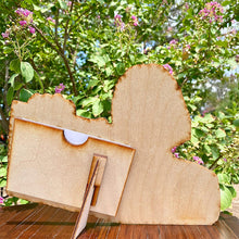 Laden Sie das Bild in den Galerie-Viewer, Spoof Fotorahmen aus Holz