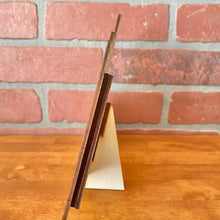 Laden Sie das Bild in den Galerie-Viewer, Spoof Fotorahmen aus Holz