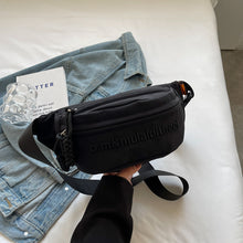 Laden Sie das Bild in den Galerie-Viewer, Mode Stickerei Brief Brust Tasche