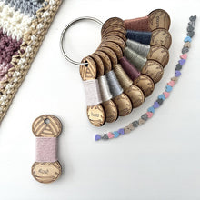 Laden Sie das Bild in den Galerie-Viewer, Weihnachten Blanko-Garnstifte