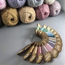 Laden Sie das Bild in den Galerie-Viewer, Weihnachten Blanko-Garnstifte