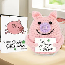 Laden Sie das Bild in den Galerie-Viewer, Rosa gestrickte Schweinchenpuppe