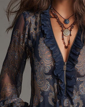 Laden Sie das Bild in den Galerie-Viewer, Retro-Bluse mit halbem Reißverschluss und Rüschen