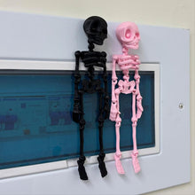 Laden Sie das Bild in den Galerie-Viewer, Skelett Kühlschrankmagnet