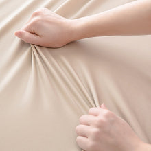 Laden Sie das Bild in den Galerie-Viewer, Luxuriöse wasser- und ölbeständige, waschfreie Komplett-Tischdecke