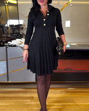 Laden Sie das Bild in den Galerie-Viewer, Einfarbiges, schmales Kleid mit Reversknopf