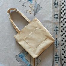 Laden Sie das Bild in den Galerie-Viewer, Alltagstasche mit Taschen