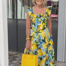 Laden Sie das Bild in den Galerie-Viewer, Bedrucktes Tunikakleid