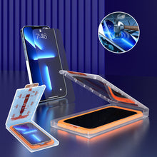 Laden Sie das Bild in den Galerie-Viewer, Automatisch ausrichtende Displayschutzbox für iPhone