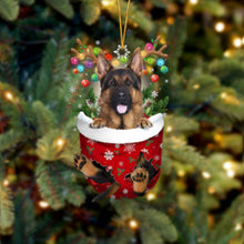 Laden Sie das Bild in den Galerie-Viewer, Niedliche Weihnachtssocken-Hundeverzierung