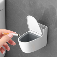 Laden Sie das Bild in den Galerie-Viewer, Kreative Aschenbecher-Toilettenform