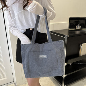 Cordsamt-Tasche mit großem Fassungsvermögen
