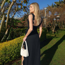 Laden Sie das Bild in den Galerie-Viewer, Trägerkleid mit Schlitz