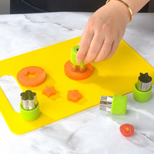 Laden Sie das Bild in den Galerie-Viewer, Kunststoff-Obstmesser für Kinder, 13-teiliges Set