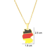 Laden Sie das Bild in den Galerie-Viewer, Modischer Edelstahl-Anhänger mit Deutschlandkarte und deutscher Flagge