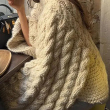Laden Sie das Bild in den Galerie-Viewer, Strickpullover mit weiten Ärmeln
