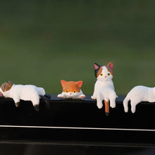 Laden Sie das Bild in den Galerie-Viewer, Mini-Katzenfigur Handbemalt