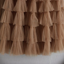 Laden Sie das Bild in den Galerie-Viewer, Seien Sie Ihre eigene Stadtkönigin Maxirock aus Tüll mit gestuftem elastischem Bund