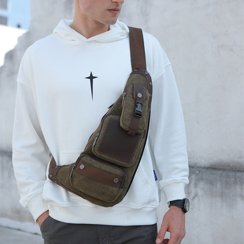 Halbmondförmige Brusttasche