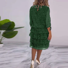 Laden Sie das Bild in den Galerie-Viewer, Elegantes Lagenkleid mit Polka Dot-Print