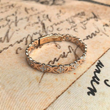Laden Sie das Bild in den Galerie-Viewer, Elegantes Blumenarmband aus Kupfer