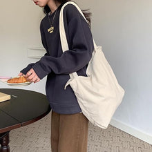 Laden Sie das Bild in den Galerie-Viewer, Cordsamt-Tasche mit großem Fassungsvermögen