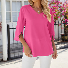 Laden Sie das Bild in den Galerie-Viewer, Unifarbenes Shirt mit V-Ausschnitt aus lockerem Chiffon