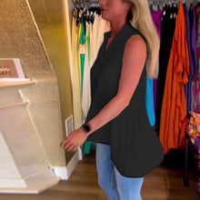 Laden Sie das Bild in den Galerie-Viewer, Ärmelloses Oberteil mit gerafftem Revers