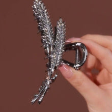 Laden Sie das Bild in den Galerie-Viewer, Metall-Haarspange in Form eines Weizenohrs