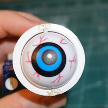 Laden Sie das Bild in den Galerie-Viewer, Gruseliger Kürbis Halloween Ornament