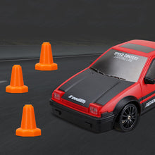 Laden Sie das Bild in den Galerie-Viewer, Drift ferngesteuertes Autospielzeug