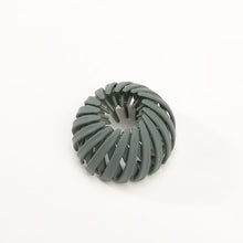 Laden Sie das Bild in den Galerie-Viewer, Lazy Bird's Nest Plate Hairpin