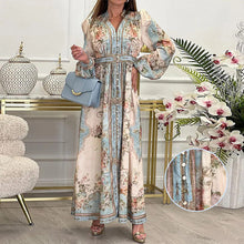 Laden Sie das Bild in den Galerie-Viewer, Elegantes langes Kleid mit Vintage-Print