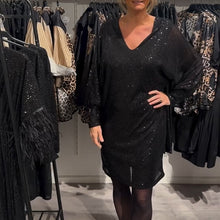 Laden Sie das Bild in den Galerie-Viewer, Etuikleid mit V-Ausschnitt, Fledermausärmeln und Pailletten