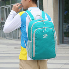 Laden Sie das Bild in den Galerie-Viewer, Faltbarer Rucksack