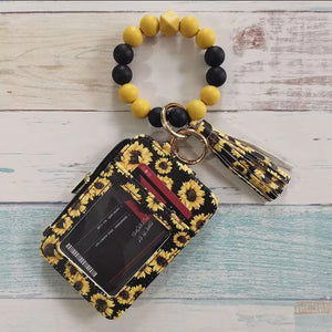 Stylischer Kartenhalter mit Silikon-Perlen-Armband