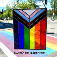 Laden Sie das Bild in den Galerie-Viewer, Fortschritts-Pride-Buntglasflagge