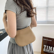 Laden Sie das Bild in den Galerie-Viewer, Einfache Crossbody-Umhängetasche