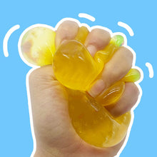 Laden Sie das Bild in den Galerie-Viewer, Sensorischer Zappelwürfel