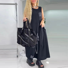 Laden Sie das Bild in den Galerie-Viewer, Lässiges ärmelloses Maxikleid mit abstraktem Print