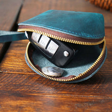 Laden Sie das Bild in den Galerie-Viewer, Kleine Münztasche aus Leder mit Reißverschluss