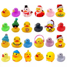 Laden Sie das Bild in den Galerie-Viewer, 24 Stück Countdown-Adventskalender mit Weihnachts-Gummienten