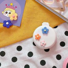 Laden Sie das Bild in den Galerie-Viewer, Tragbarer Blumen-Luftkissenkamm