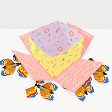 Laden Sie das Bild in den Galerie-Viewer, Magischer fliegender Schmetterling