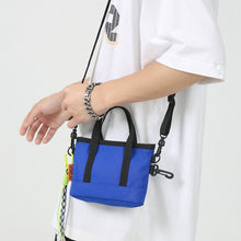 Laden Sie das Bild in den Galerie-Viewer, Tragbare Mini-Handy-Tasche