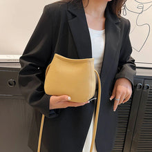 Laden Sie das Bild in den Galerie-Viewer, Einfache Crossbody-Umhängetasche