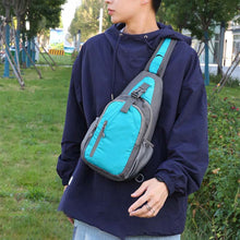 Laden Sie das Bild in den Galerie-Viewer, Wasserdichte Sport-Brusttasche