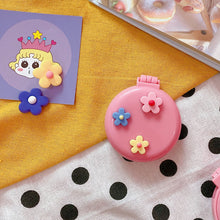 Laden Sie das Bild in den Galerie-Viewer, Tragbarer Blumen-Luftkissenkamm